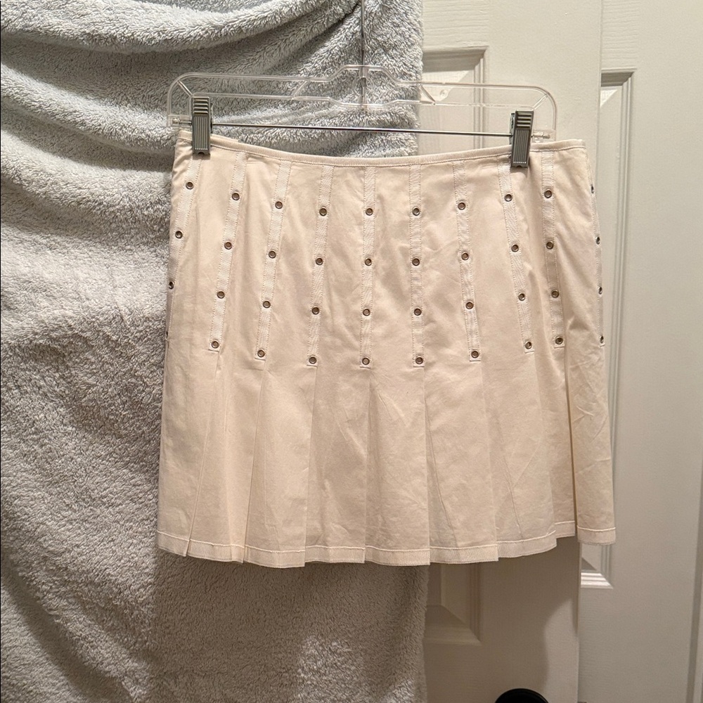 Elie Tahari Cream Mini Skirt with Pleated Accents